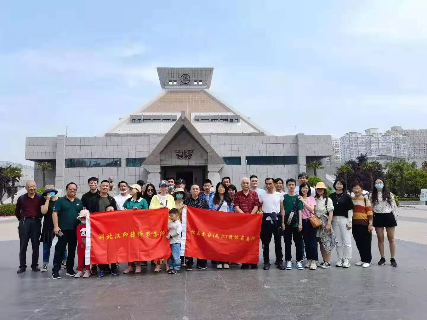 博物馆集体.jpg