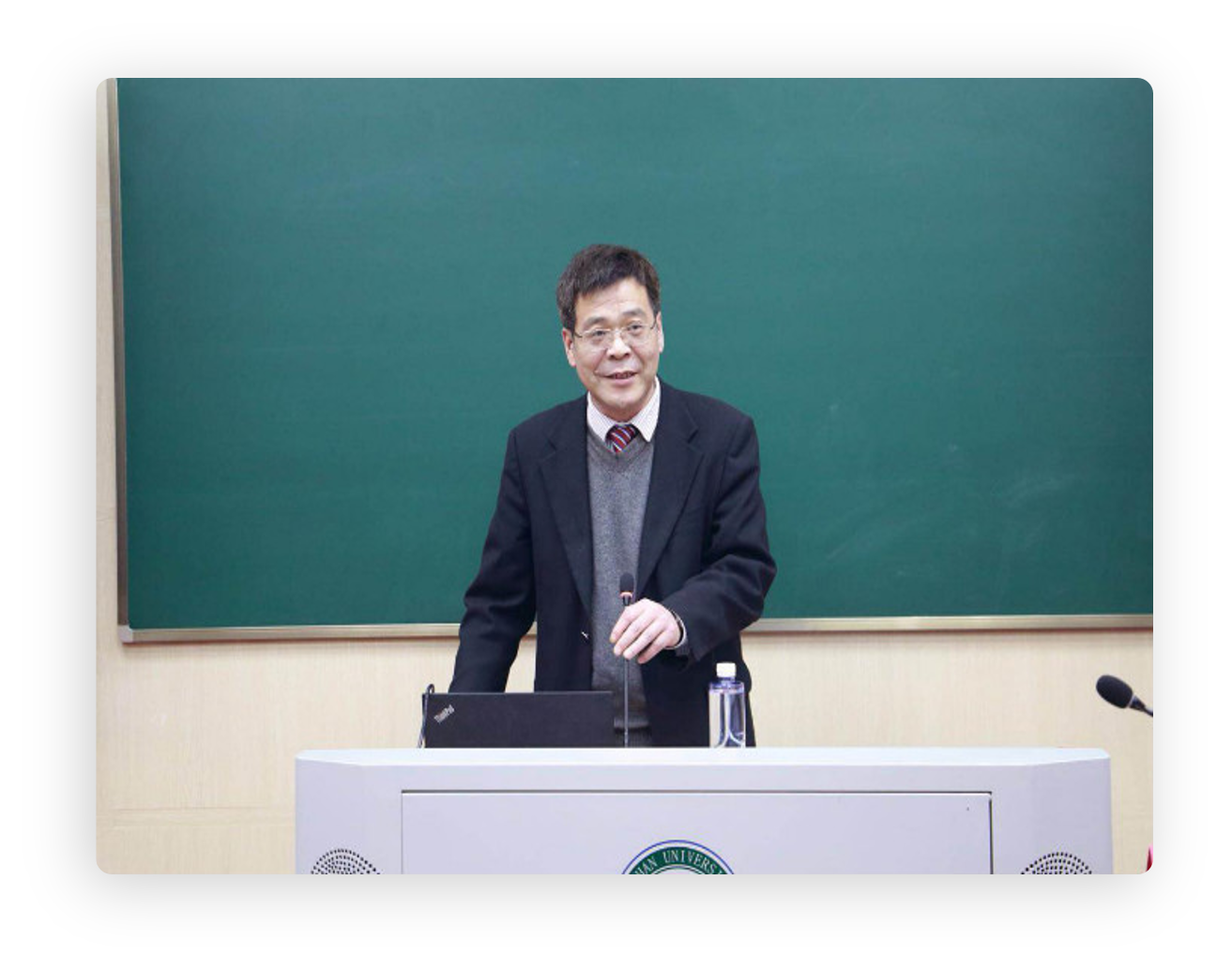 冯果.jpg